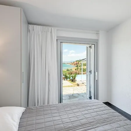 Haddock Beachfront Villa NEA PROPONTIDA
