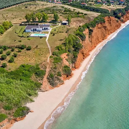 Haddock Beachfront Villa